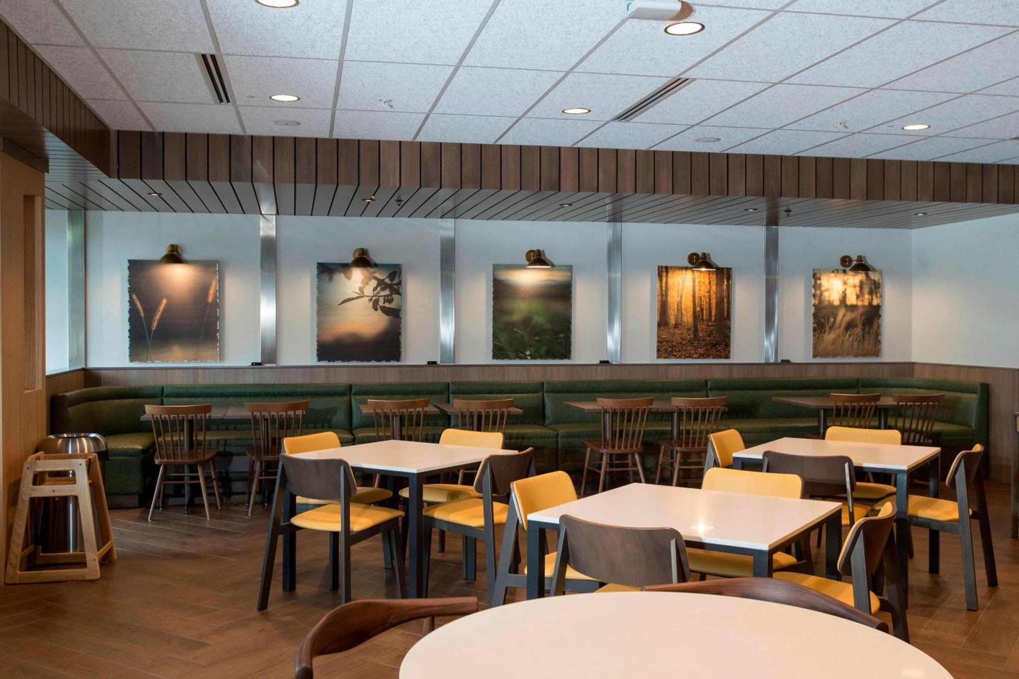 Fairfield Inn & Suites By Marriott Philadelphia Valley Forge/Great Valley Berwyn Exteriér fotografie